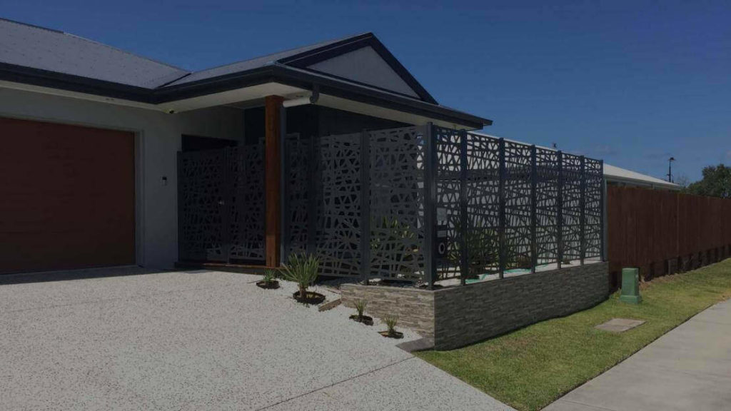 Can Aluminum Fences Be Customized